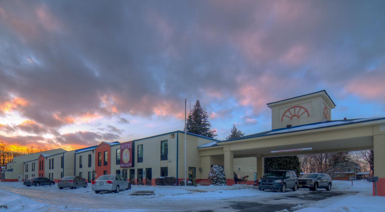 Hotel M Mount Pocono Exterior photo
