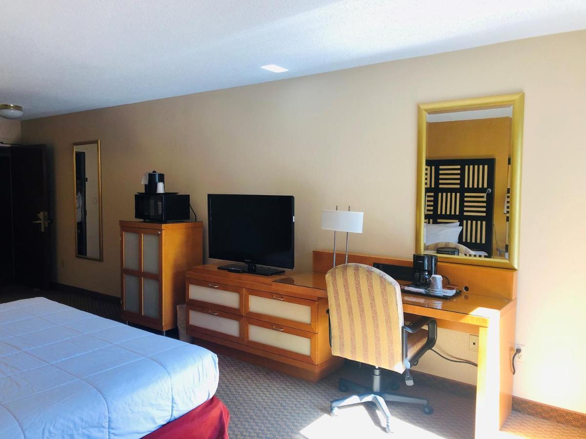 Hotel M Mount Pocono Exterior photo